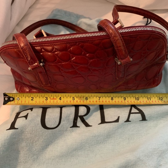 Red embossed Furla bag - Picture 4 of 7